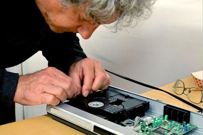 Vinrepair la cong ty chuyen cung cap dich vu sua chua bo mach dien tu cong nghiep, bien tan, may moc, thiet bi cong nghiep, day chuyen san xuat. Sua chua ngay tai nha may, nhanh chong, nhieu nam kinh nghiem, chuyen nghiep va uy tin nhat viet nam.